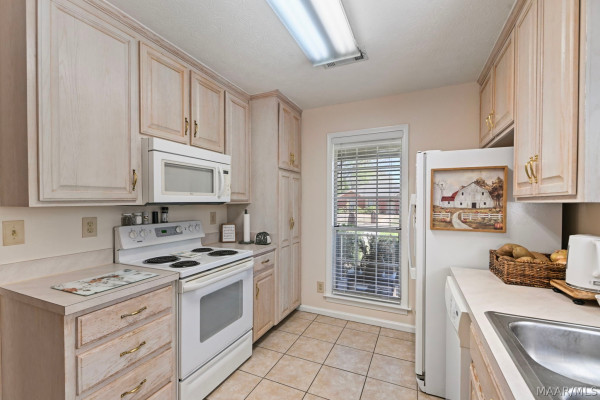 7164 Breckenridge Drive