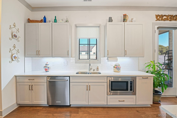 7122 Fain Park Loop