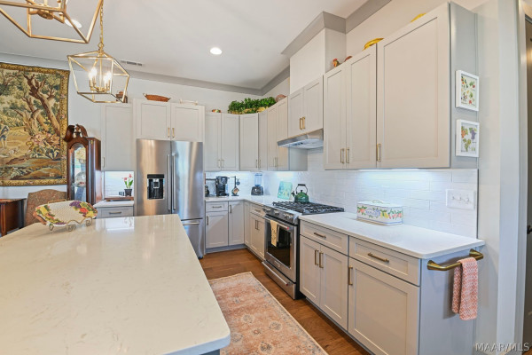 7122 Fain Park Loop