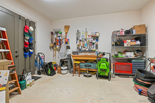7122 Fain Park Loop