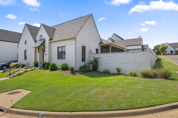 7122 Fain Park Loop