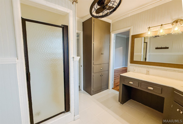 315 S Northington Street