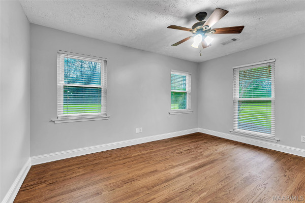 1609 Chapel Road