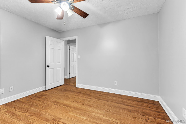 1609 Chapel Road