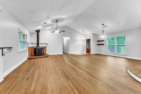 1609 Chapel Road