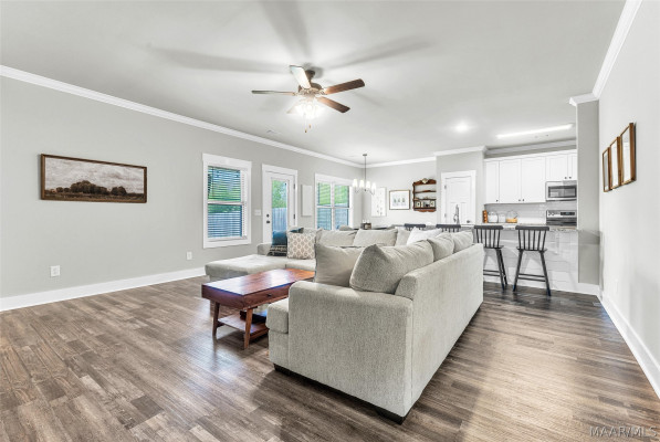 143 Country Club Loop