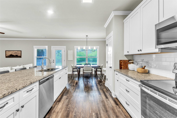 143 Country Club Loop