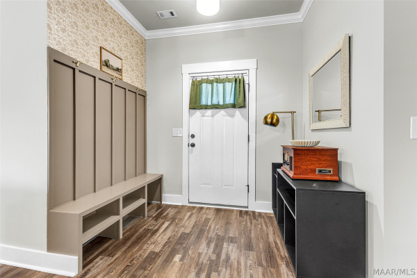 143 Country Club Loop