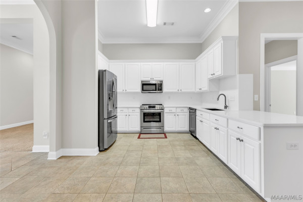 8632 LILLIAN Place