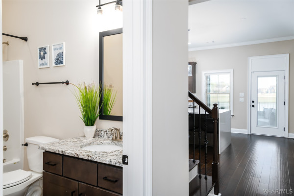 466 Sage Brook