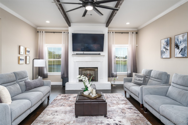 466 Sage Brook