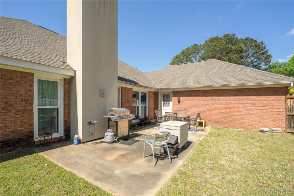130 Lake Forest Drive