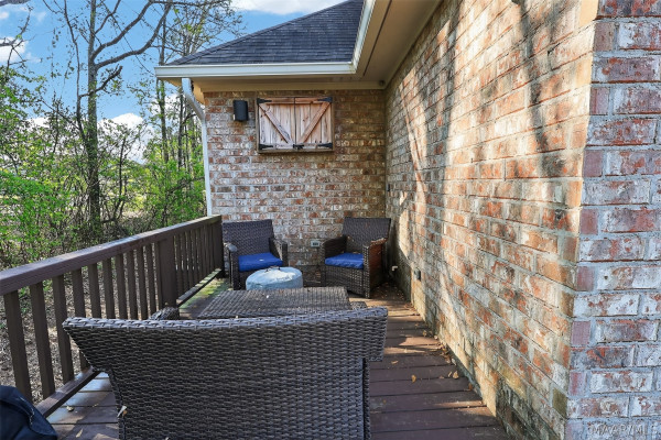 1603 Dominick Road