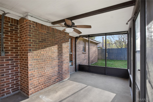 1013 BURBANK Drive