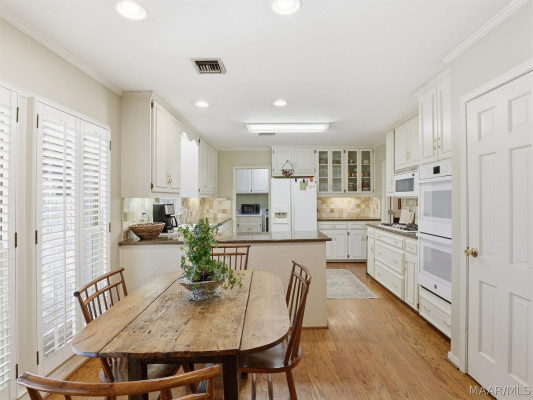 2406 Hermitage Drive