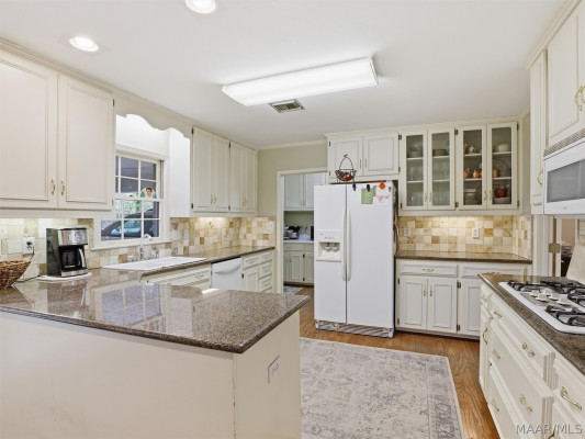 2406 Hermitage Drive