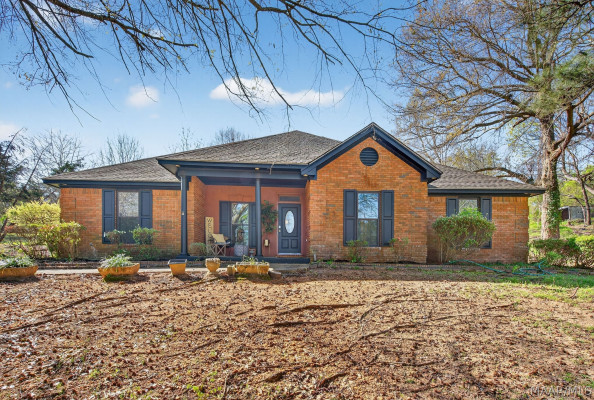 186 Lake Bend Cove