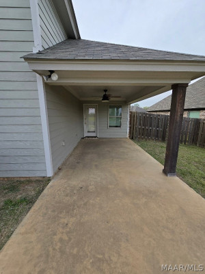 845 Hedgefield Way