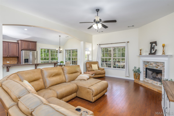 713 Evanwood Drive