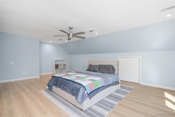 8243 Mossy Oak Drive