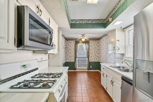 4309 Salinas Court