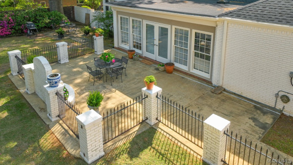 3045 Boxwood Drive