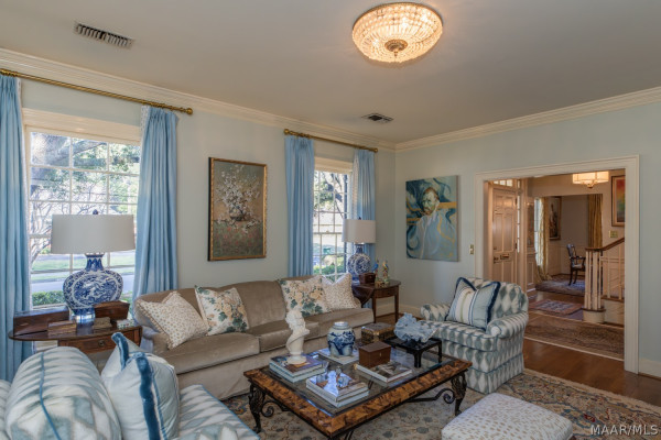 3045 Boxwood Drive