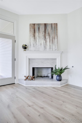 368 Crestwood Circle