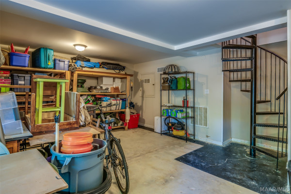 1706 Vaughn Lane