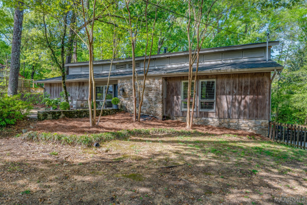 1706 Vaughn Lane