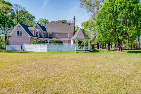 124 Glynlakes Drive