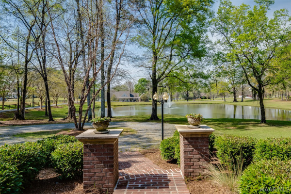 124 Glynlakes Drive