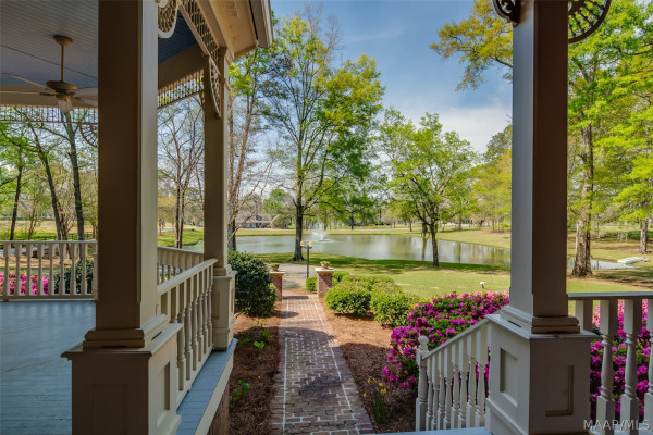 124 Glynlakes Drive