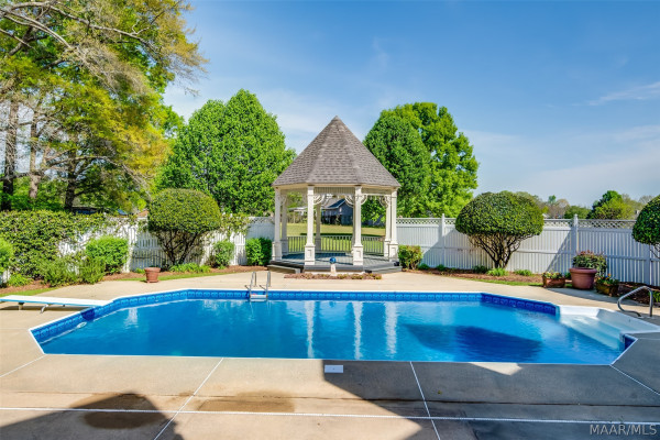 124 Glynlakes Drive