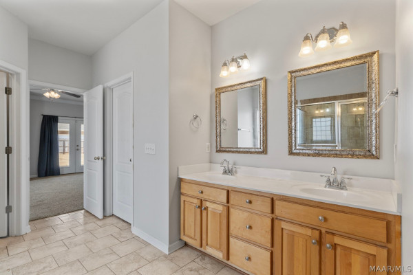2014 Vonica Rose Street