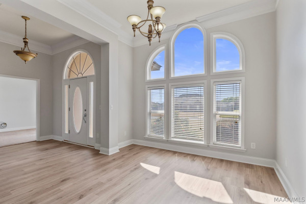 2014 Vonica Rose Street