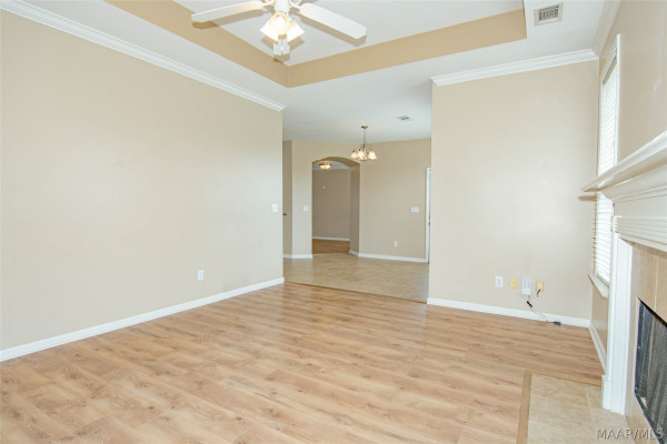 9845 HELMSLEY Circle