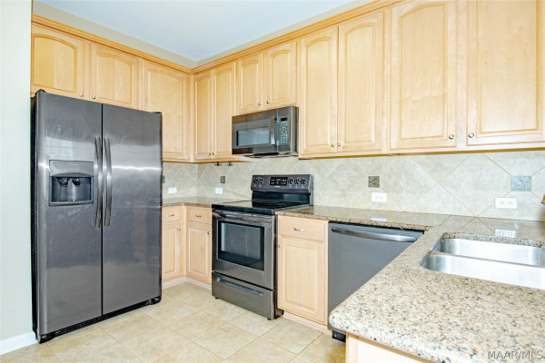 9845 HELMSLEY Circle