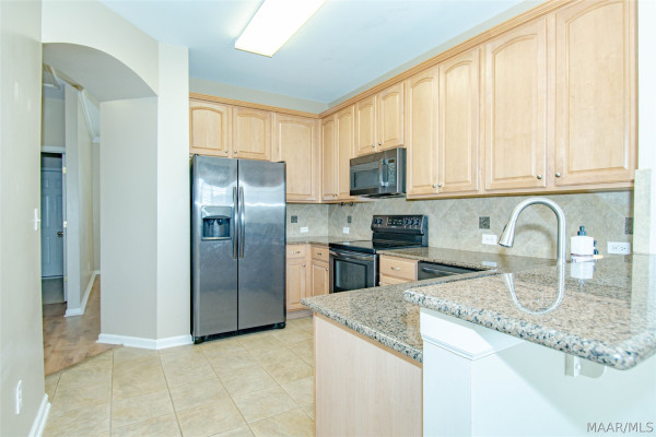 9845 HELMSLEY Circle