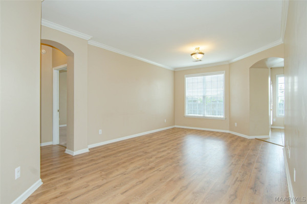9845 HELMSLEY Circle