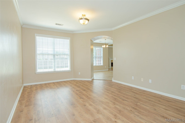 9845 HELMSLEY Circle