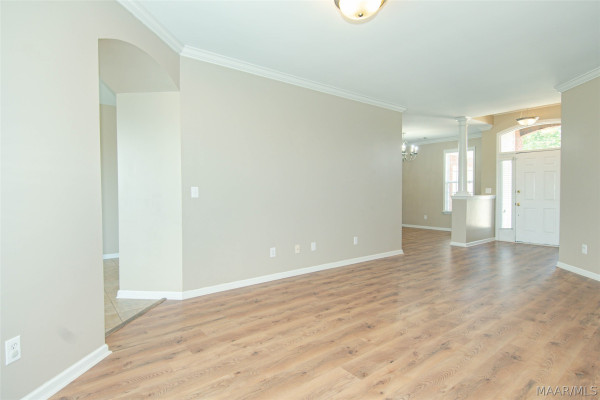 9845 HELMSLEY Circle
