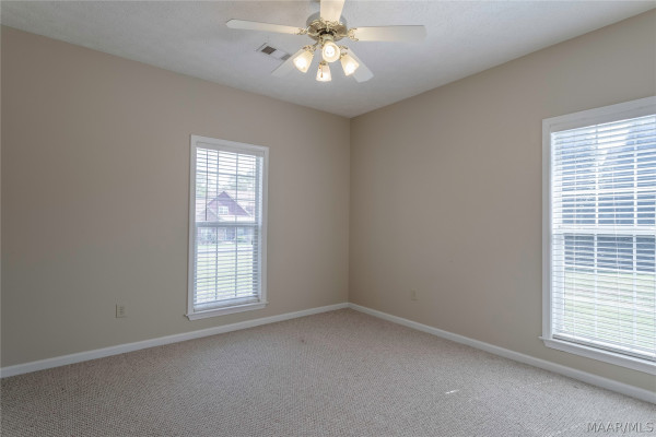 338 MEADOWVIEW Drive