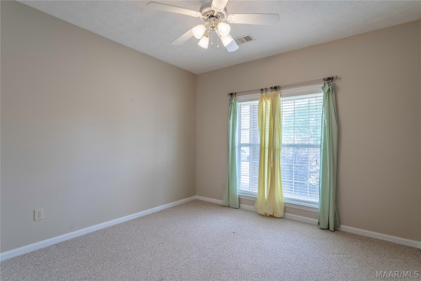 338 MEADOWVIEW Drive