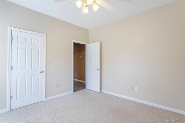 338 MEADOWVIEW Drive