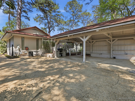 1252 Augusta Avenue