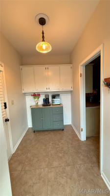 8211 Greyfield Drive