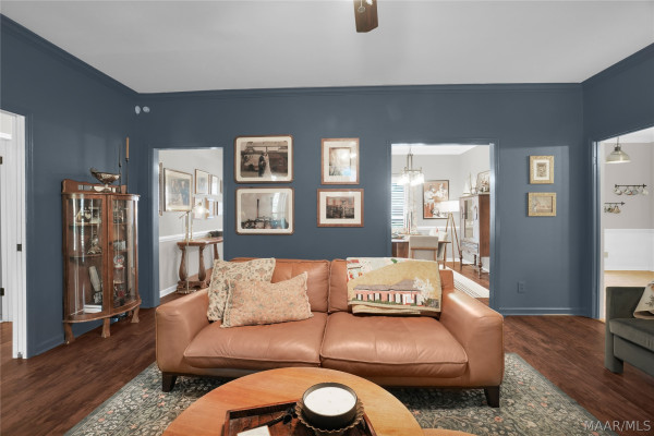 8211 Greyfield Drive