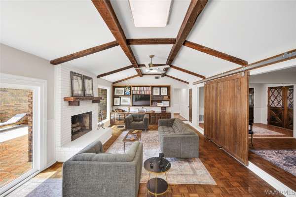 1521 Chapel Road