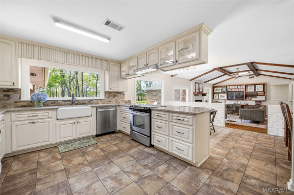 1521 Chapel Road